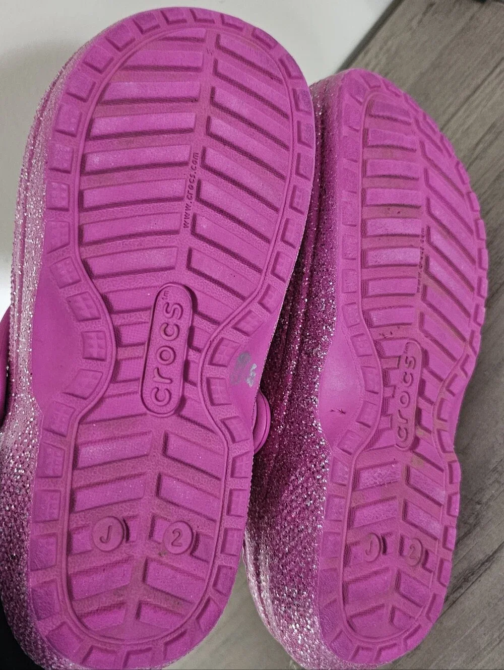 Crocs Girl Glitter Pink Plum Magenta Cute Fuzzy Clog Charms Rainbow Heart J 2